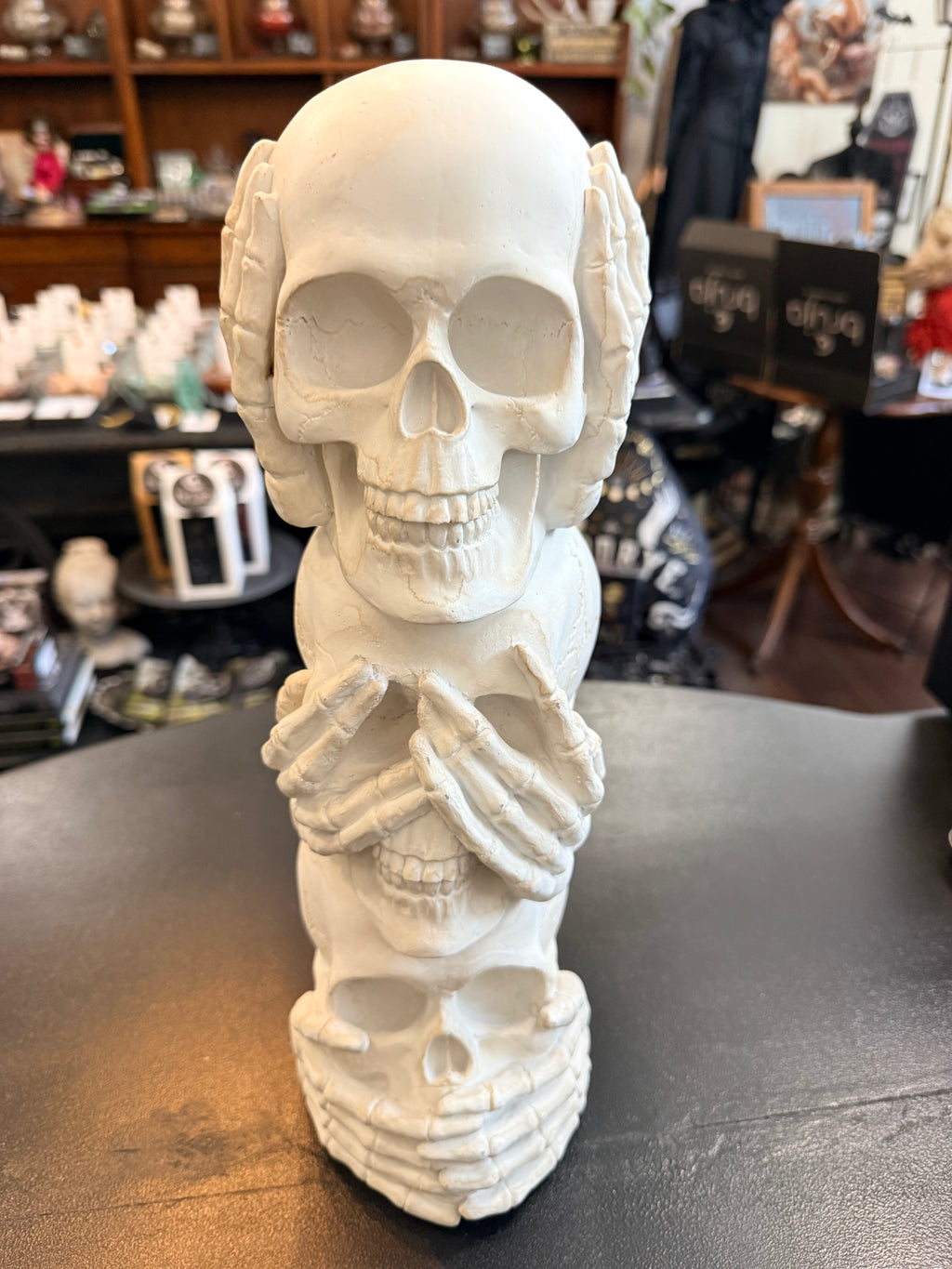 Three Wise Skulls Skeleton Statue