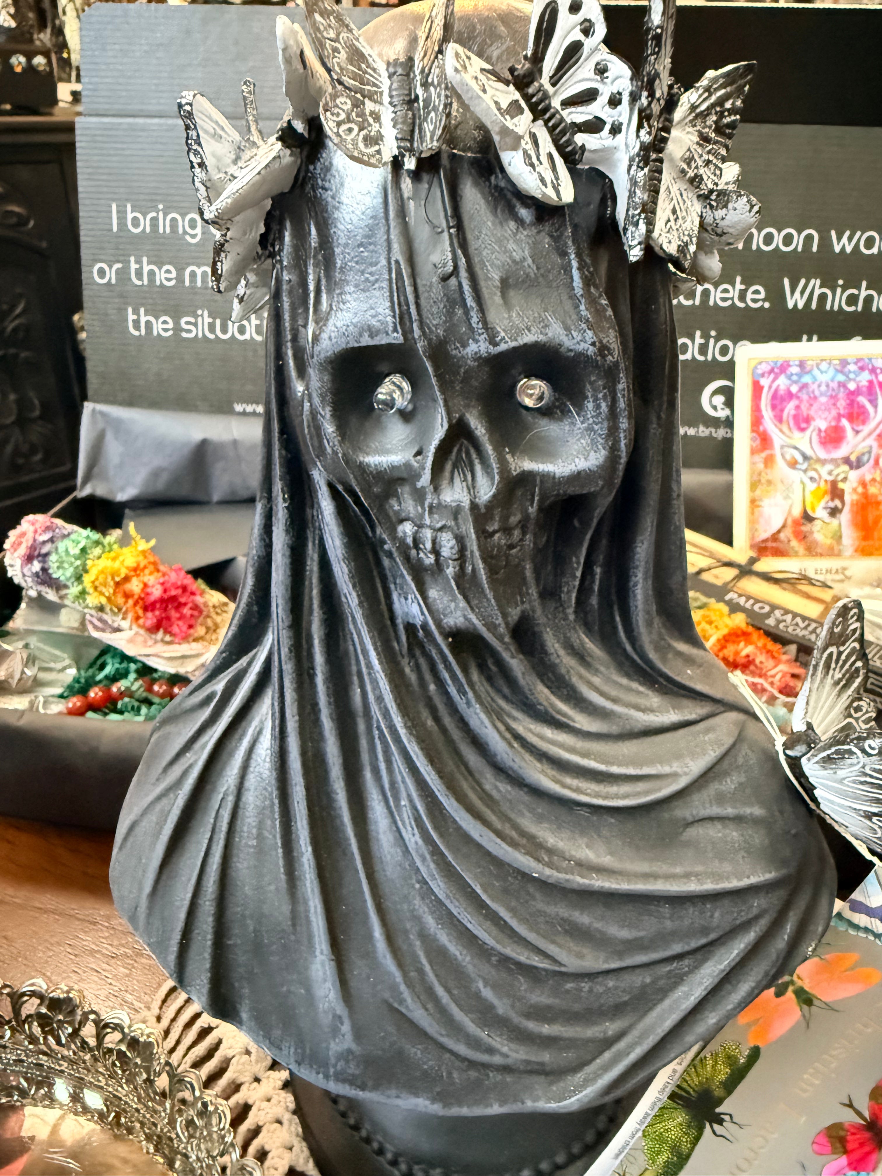 Veil of the Moth Queen Light-Up Bust